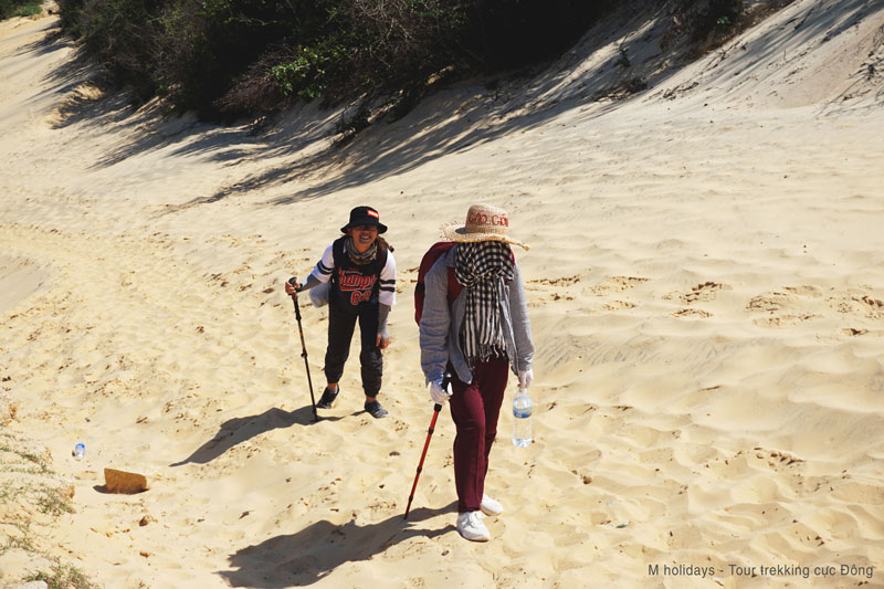 trekking sa mạc